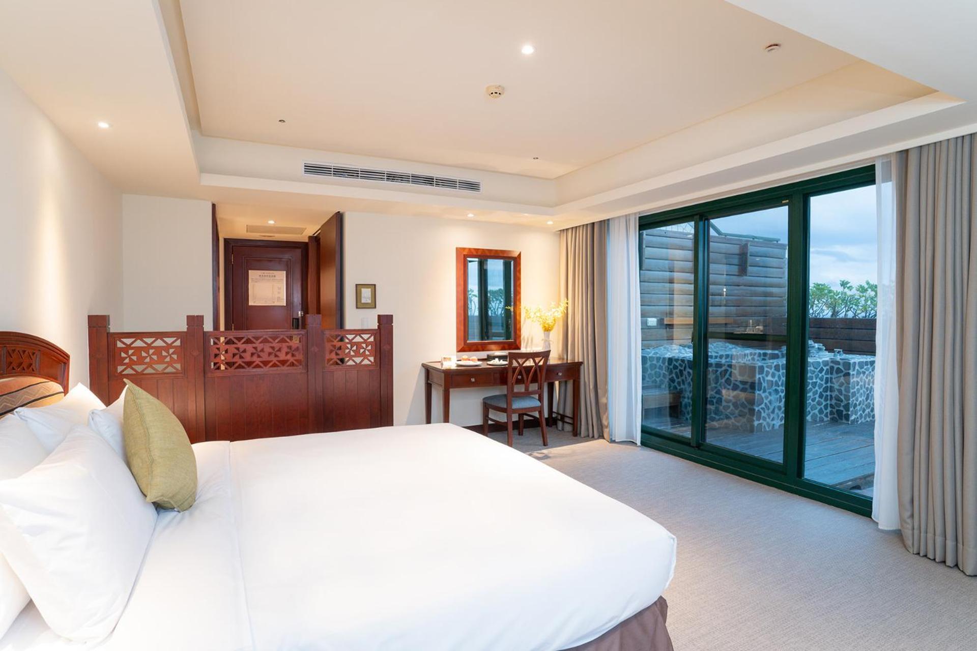Formosan Naruwan Hotel T'ai-tung Exteriör bild A bedroom at the hotel